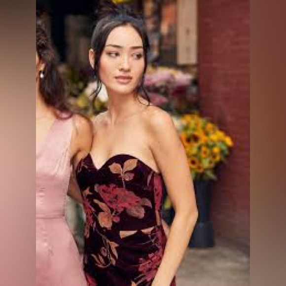 Lulus Exquisite Plum Purple Floral Burnout Velvet Strapless Dress NWT - Picture 3 of 4